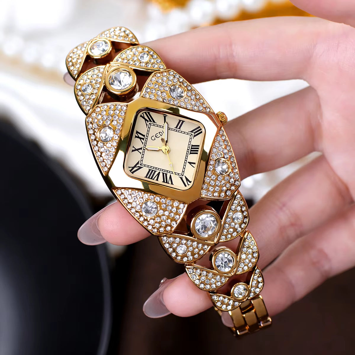 Women'S Watch Light Luxury Fashion Diamond Bracelet Waterproof Ladies' Quartz Watches Clock Gift Wristwatch